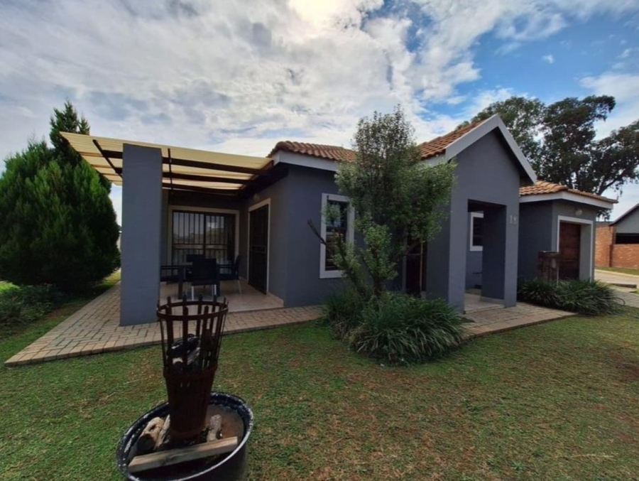 2 Bedroom Property for Sale in Waterberry Estate North West